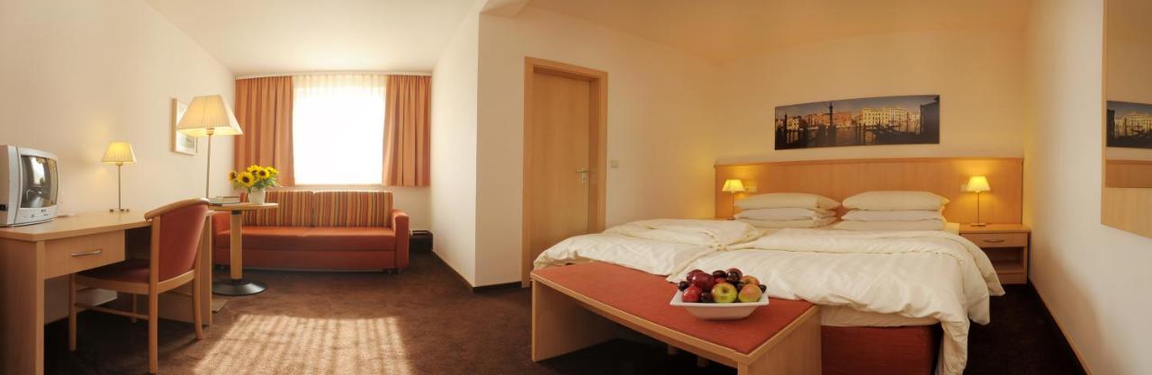 Luebsche Thorweide Hotel Wißmar Eksteriør billede